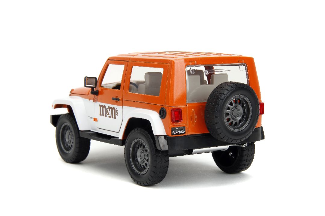 Jada 1/24 "Hollywood Rides" 2007 Jeep Wrangler with Orange M&M