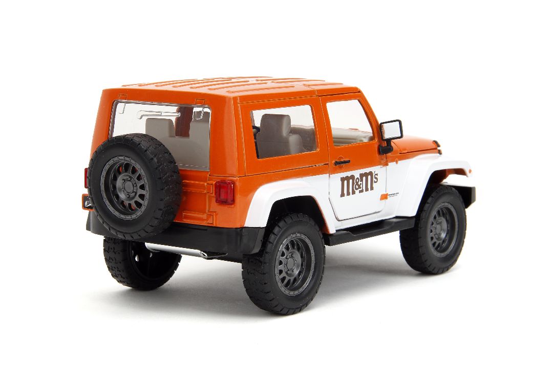 Jada 1/24 "Hollywood Rides" 2007 Jeep Wrangler with Orange M&M