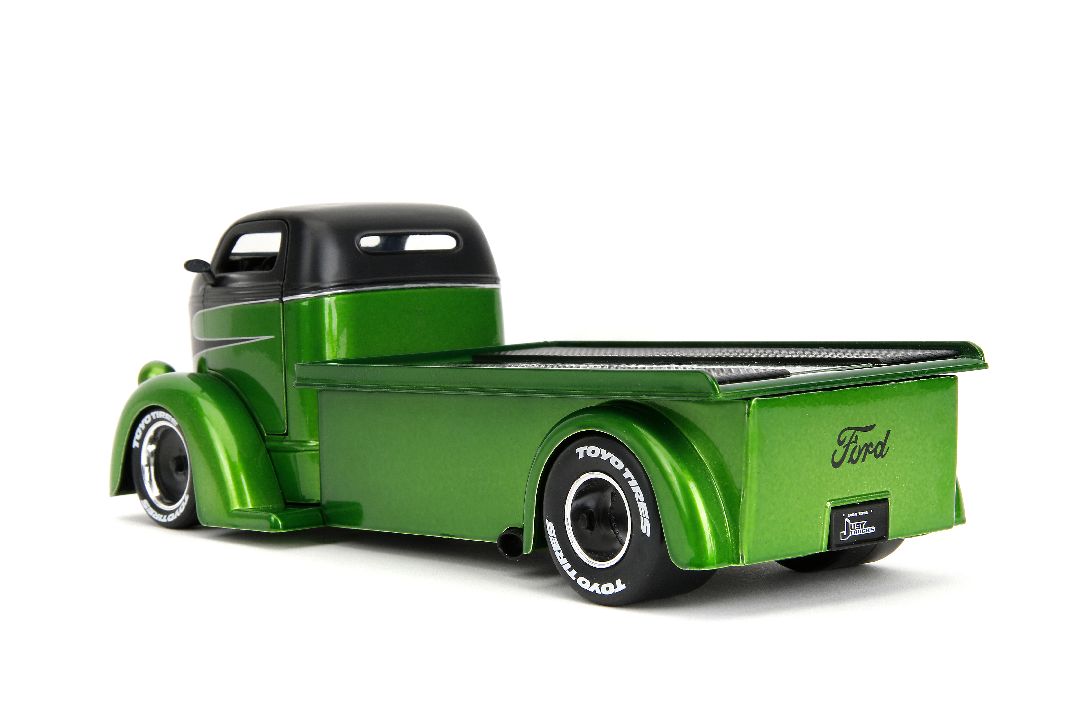 Jada 1/24 "Just Trucks" - 1947 Ford COE Flatbed w/ Rack