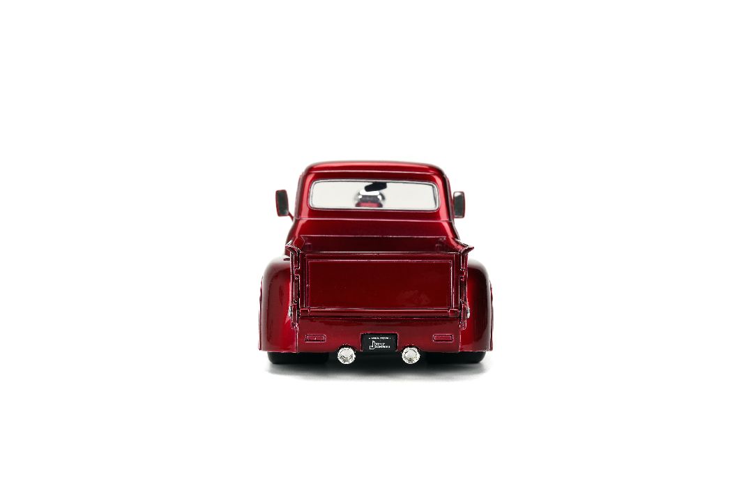 Jada 1/24 "Just Trucks" w/ Gas Pump - 1956 Ford F100