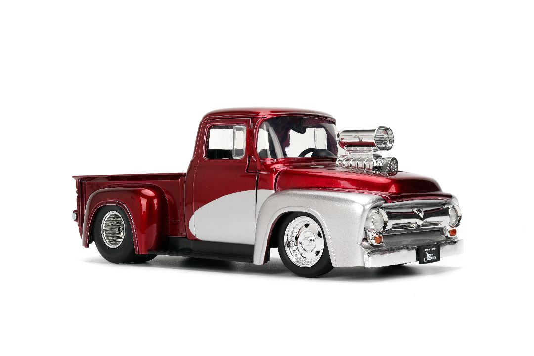 Jada 1/24 "Just Trucks" w/ Gas Pump - 1956 Ford F100