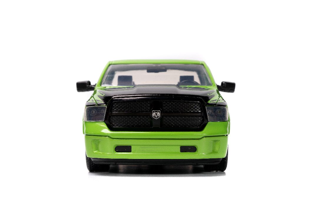 Jada 1/24 "Hollywood Rides" 2014 Ram 1500 Pickup with Hulk