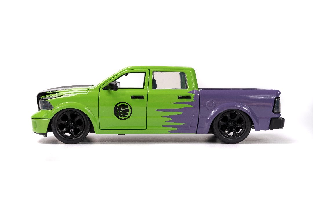 Jada 1/24 "Hollywood Rides" 2014 Ram 1500 Pickup with Hulk