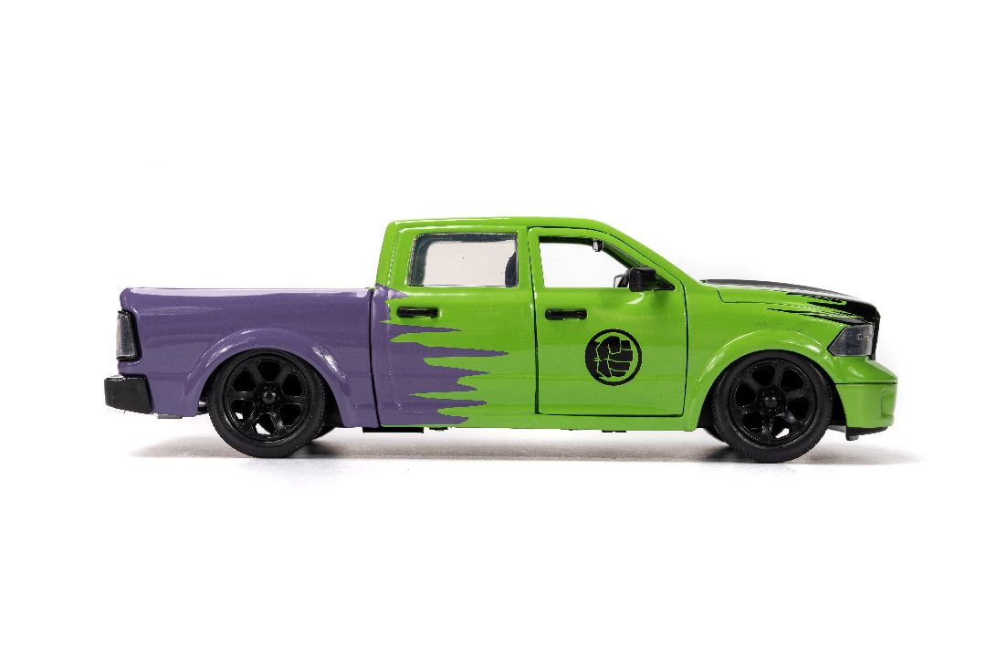 Jada 1/24 "Hollywood Rides" 2014 Ram 1500 Pickup with Hulk