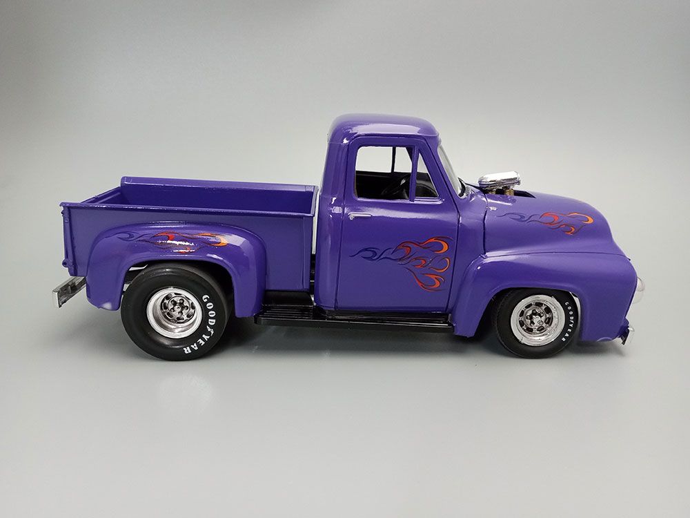 MPC 1/25 1953 Ford Pickup Flip-Nose