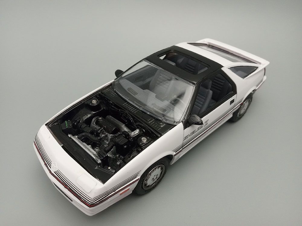 MPC 1/25 1988 Dodge Shelby Daytona Model Kit (Level 2)