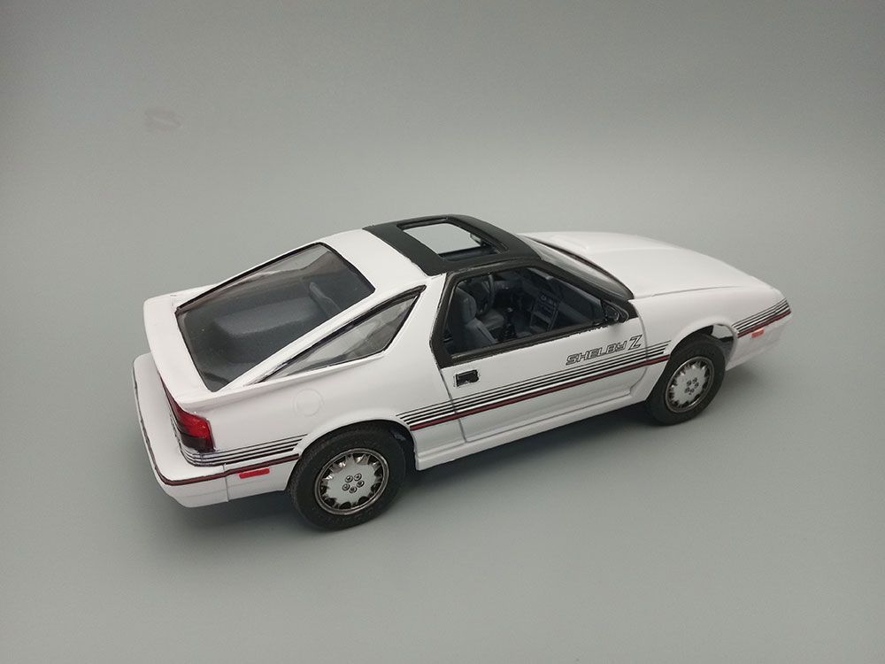 MPC 1/25 1988 Dodge Shelby Daytona Model Kit (Level 2)