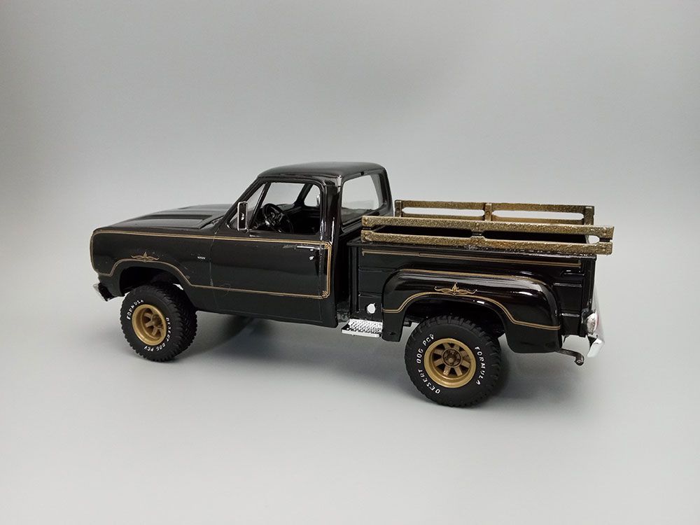 MPC 1/25 1977 Dodge Warlock Pickup 2T