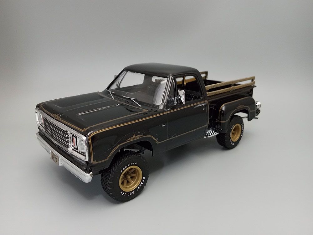 MPC 1/25 1977 Dodge Warlock Pickup 2T