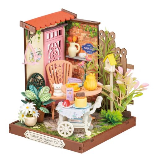 Rolife Fancy Tea Yard DIY Miniature House Kit