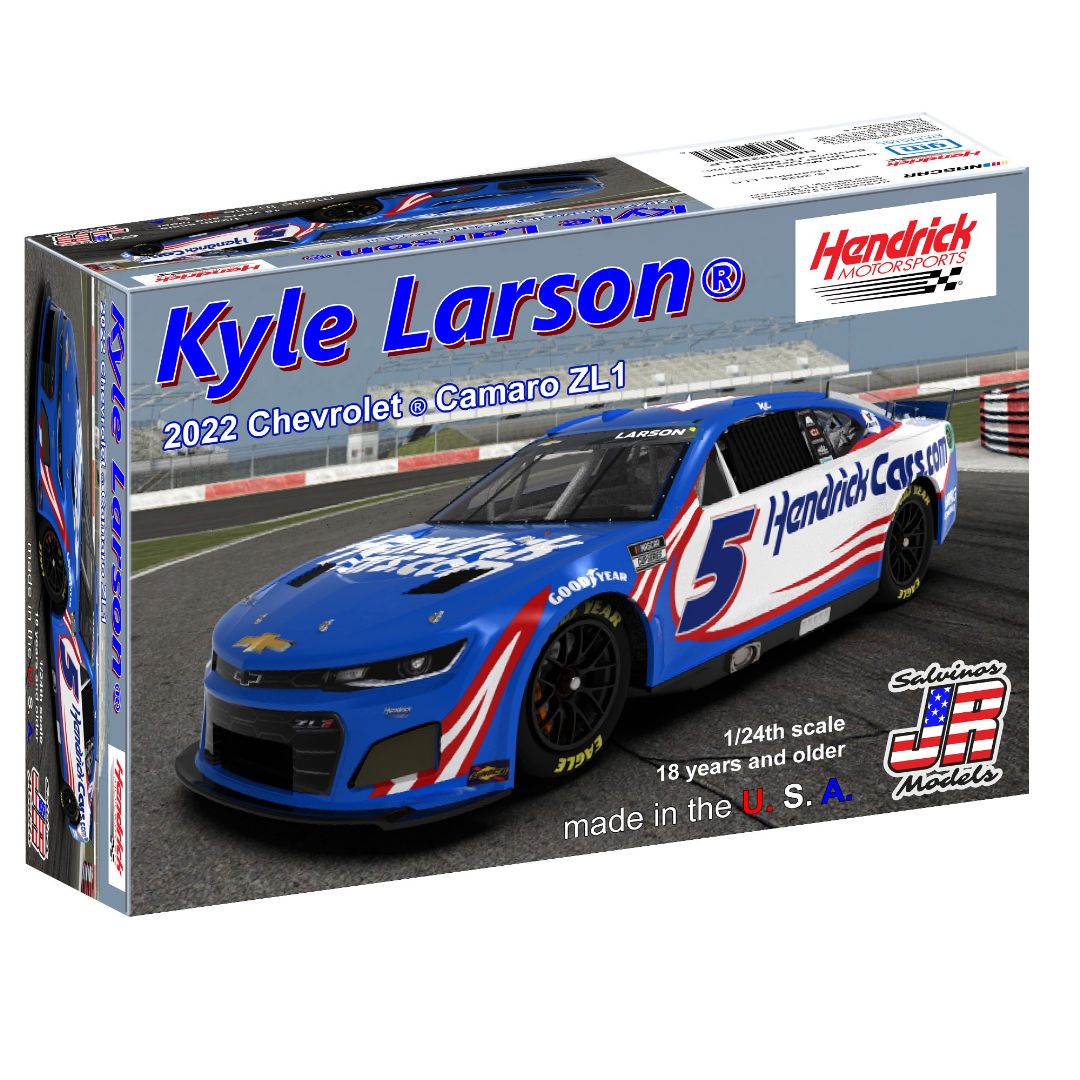 Salvinos JR Models 1/24 Hendrick Motorsports Kyle Larson 2022 Camaro Model Kit