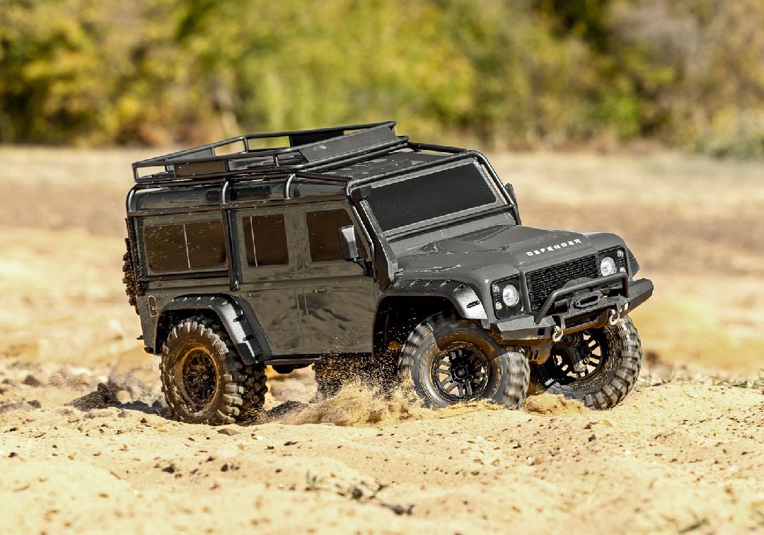 Traxxas 1/10 TRX-4 Defender 4WD RTR, Clipless Mounting - Green