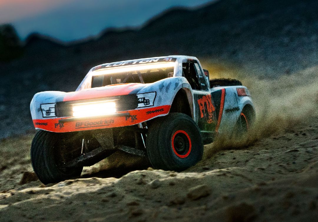 Traxxas Unlimited Desert Racer (UDR) with lights - Fox