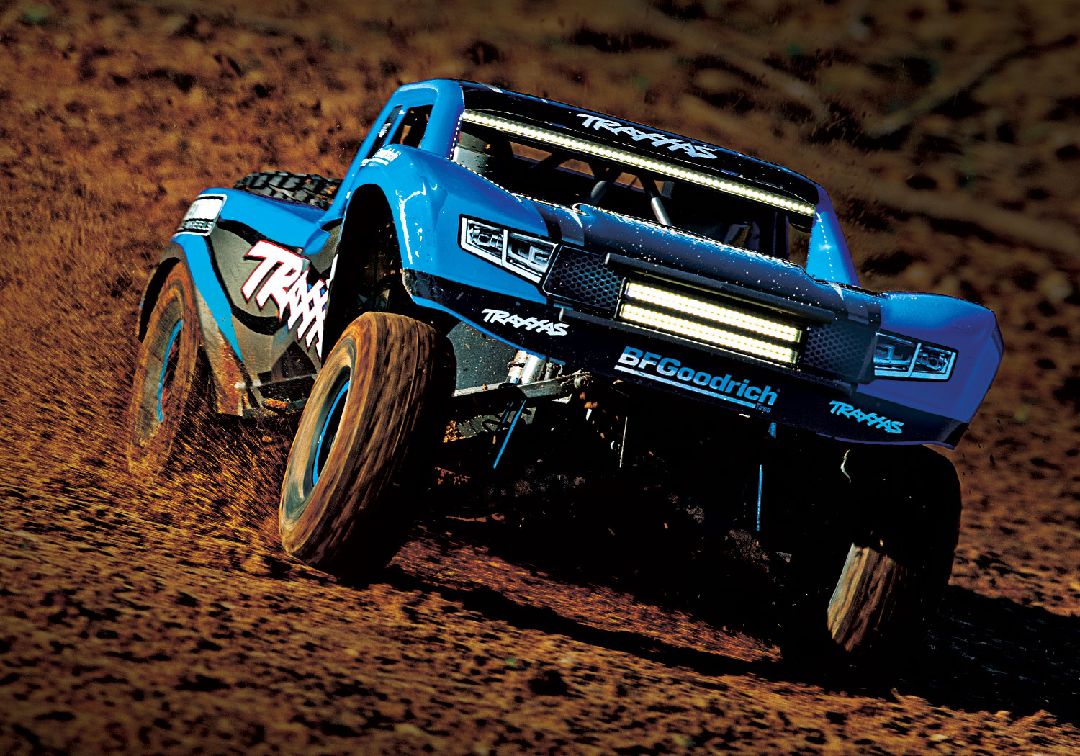 Traxxas Unlimited Desert Racer (UDR) with lights - Blue