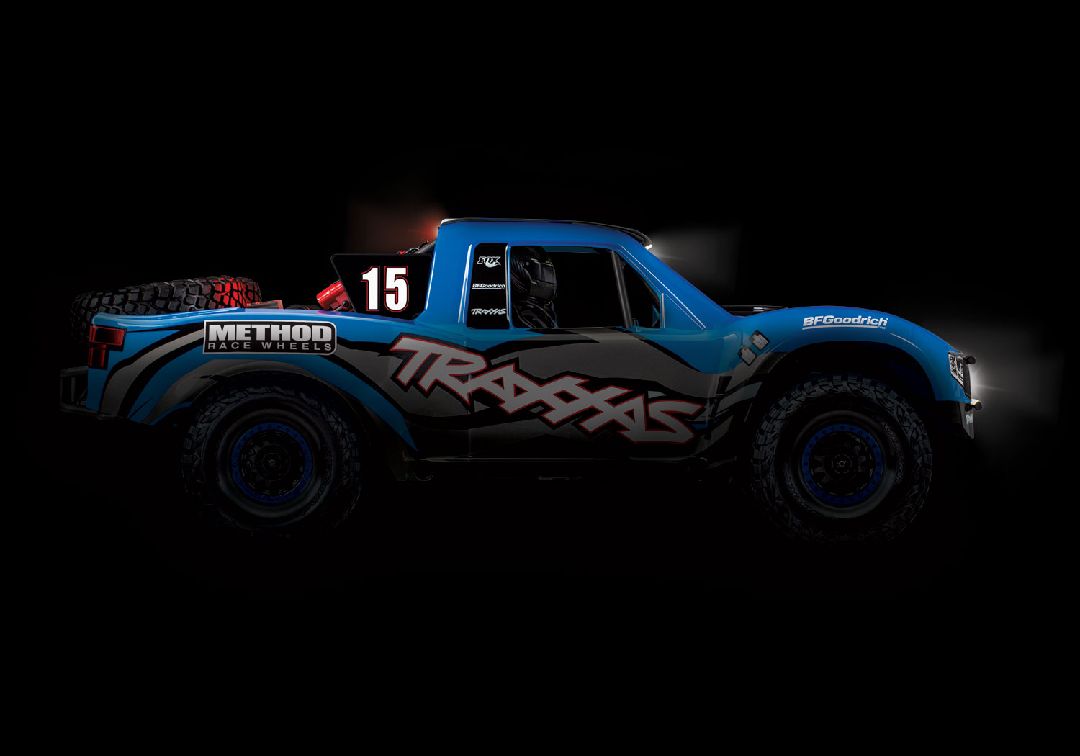 Traxxas Unlimited Desert Racer (UDR) with lights - Blue