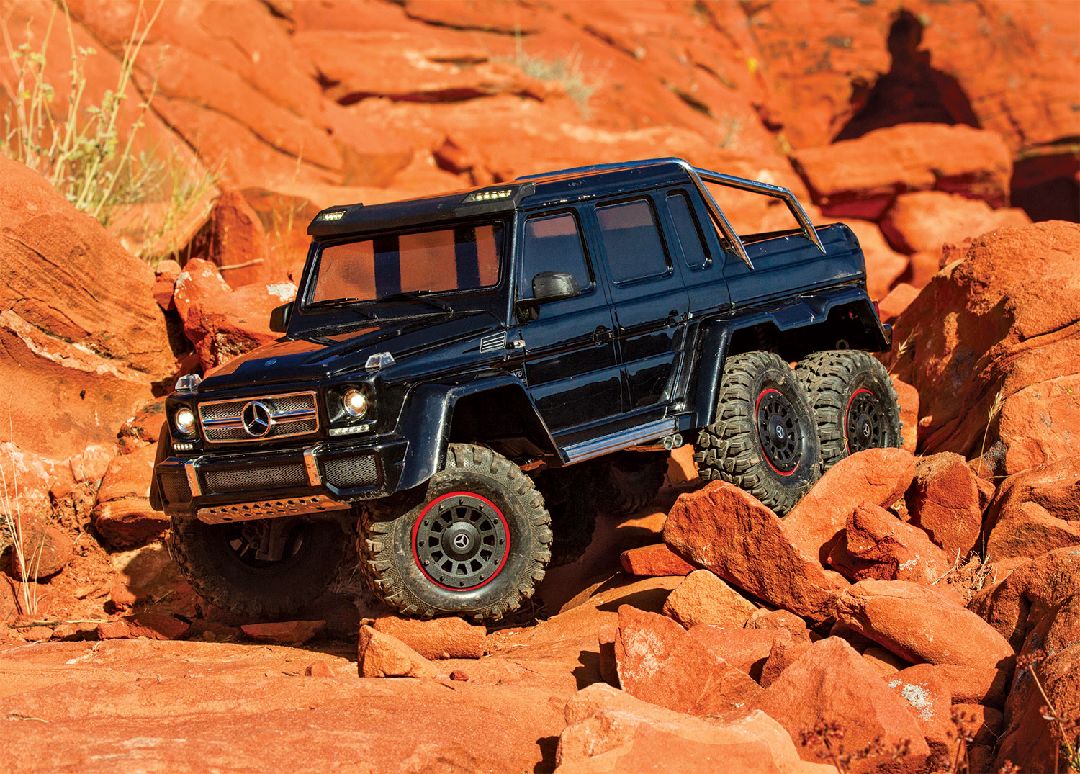 Traxxas TRX-6 Mercedes Benz G63 AMG 6x6 clipless body - Black