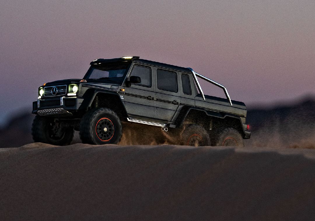 Traxxas TRX-6 Mercedes Benz G63 AMG 6x6 clipless body - Black