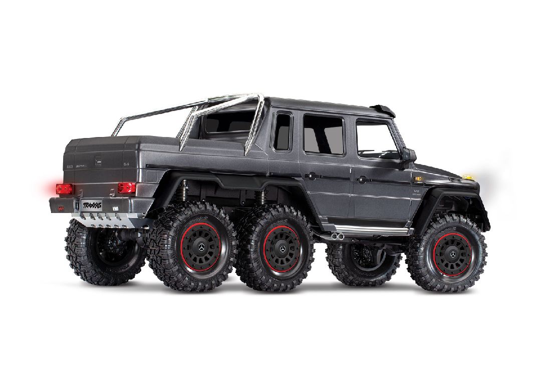 Traxxas TRX-6 Mercedes Benz G63 AMG 6x6 clipless body - Silver