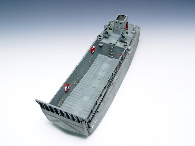 Trumpeter 1/35 WW II US Navy LCM(3) Landing craft